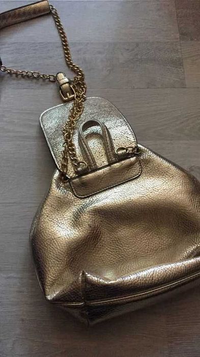 torebka-plecak złota