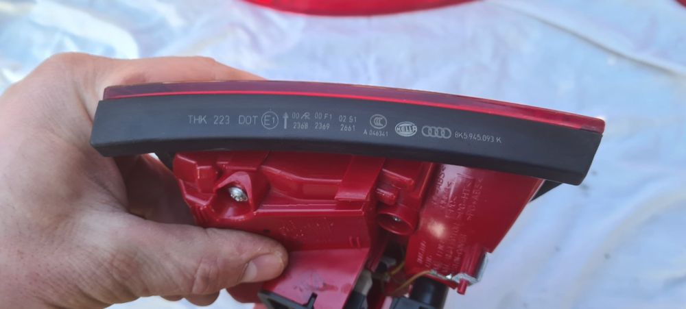 задні стопи(фонарі) audi a4 b8 USA led.