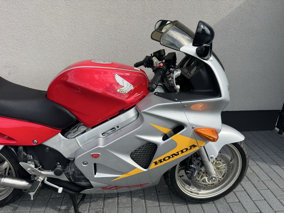 Honda VFR 800fi milenijna