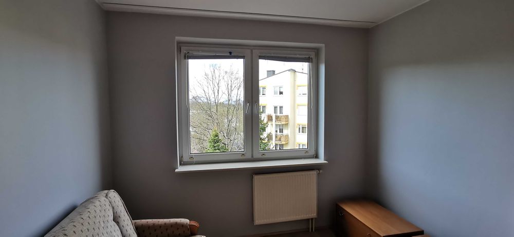 Przestronne 2-pokojowe mieszkanie z balkonem na osiedlu Bukowym