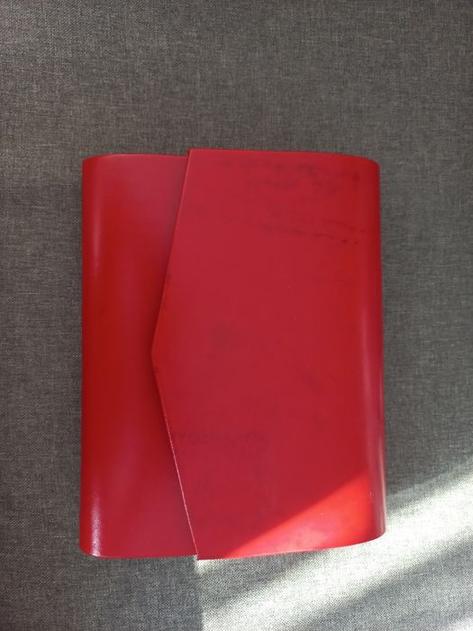 Czerwona kopertówka