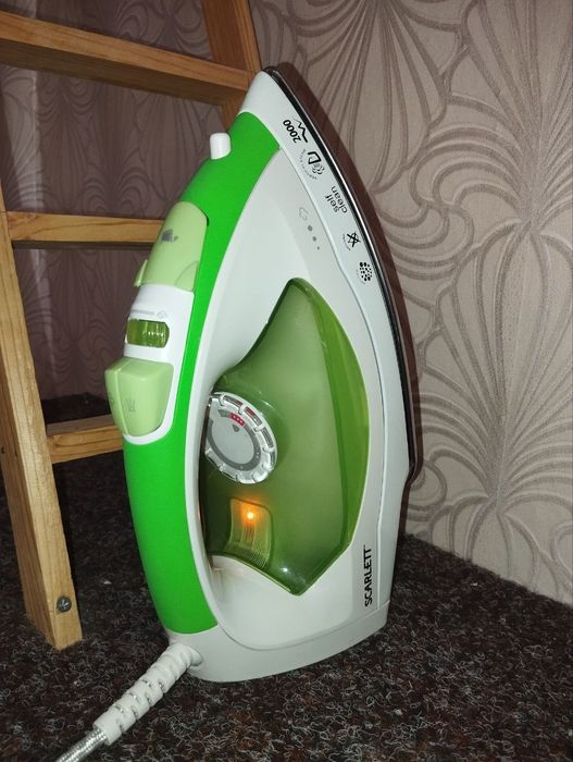 Утюг scarlett рабочий