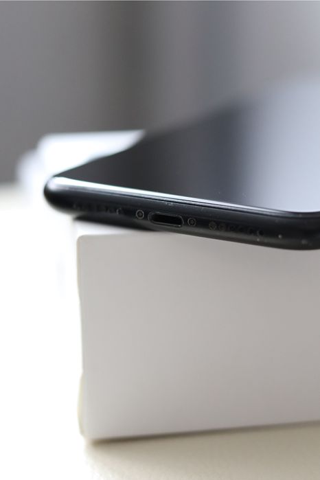 Продам Iphone XR 128 GB Black в комплекті з коробкою