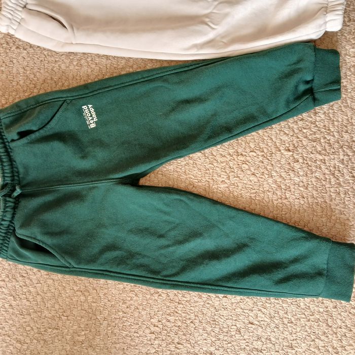 Штани, спортивні штани. Hm, cool club.