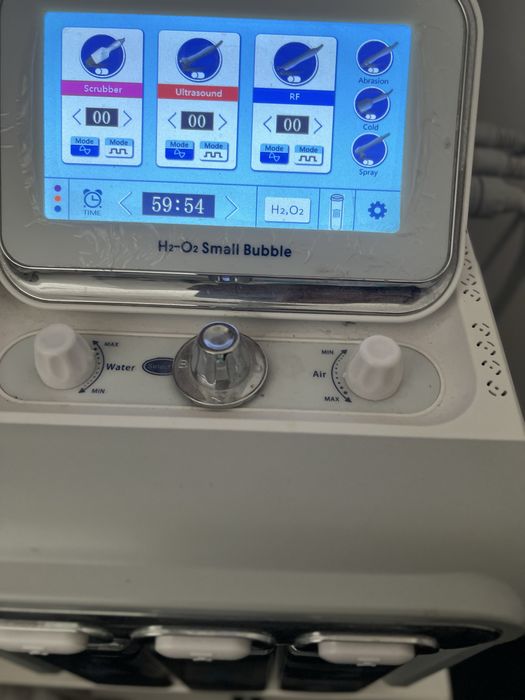 Máquina de Hidrodermoabrasão / H2-O2 Small Bubble Multifunções