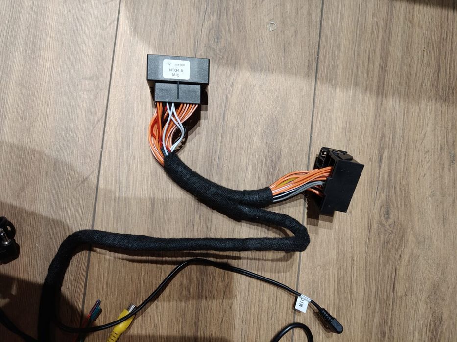 MODUŁ CARPLAY ANDROID AUTO dla BMW z systemem CIC E90 E91 E92 E93 E60