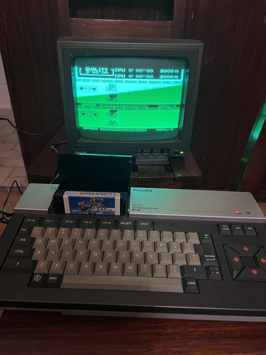 MSX Computer Philips VG 8020 + Monitor Philips VS004064332142388099121