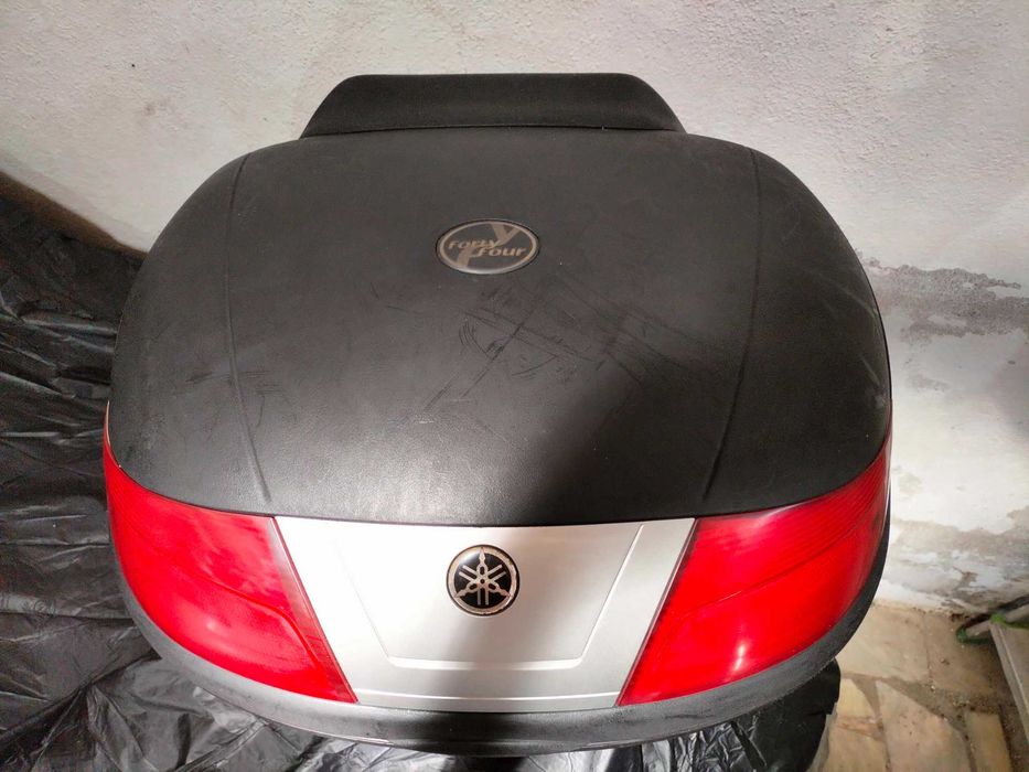 Top Case Yamaha Forty Four  c/encosto