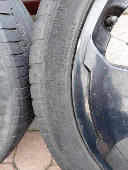 Koła 17 Audi z oponami letnimi 215/45R/17 5x112