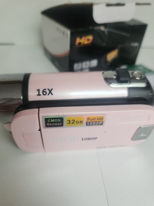 Kamera  cyfrowa HD różowa