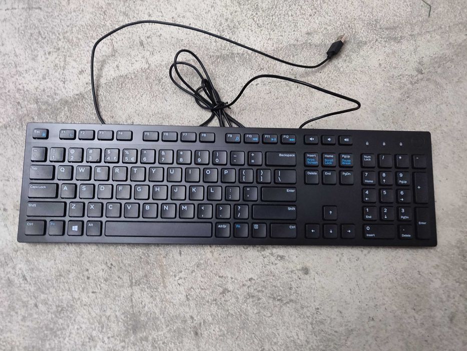 Teclado QWERTY com fio