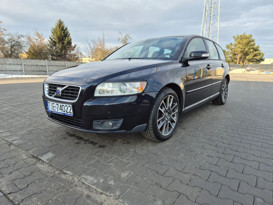 Volvo V50