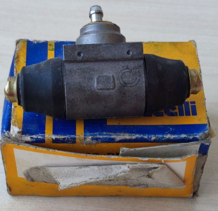 Циліндр гальмівний Metelli (VAG) 040598
Циліндр гальмівний Metelli 040