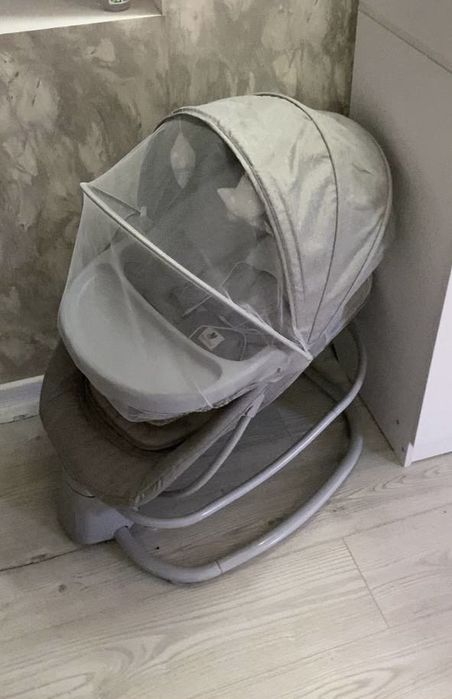 Mastela light grey Заколисуючий центр