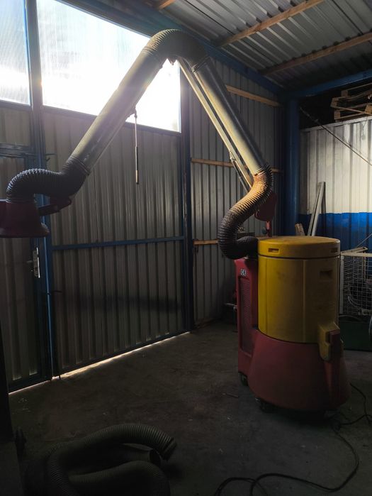 Odciąg pyłu dymu spawalniczego