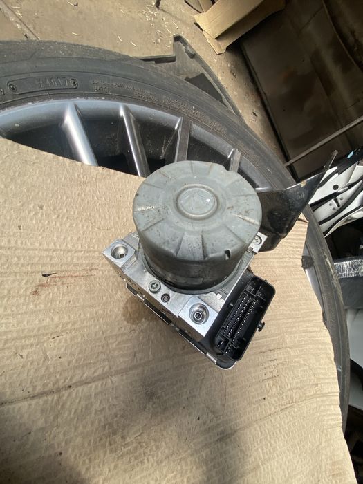 Mazda CX5 CX5 2018-2023 блок АБС ABS KNOW437A0 KBJ5437A0 K123437A0