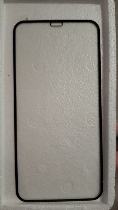 Нове захисне скло для Вашого телефону Samsung A8+ у двох кольорах!