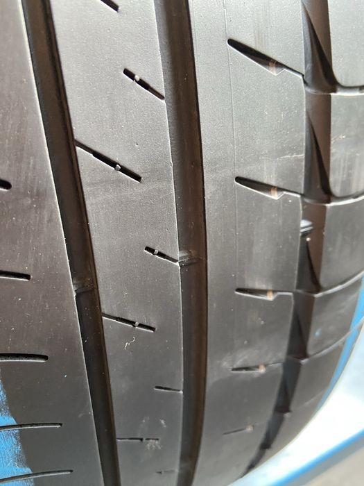 Pneus 195 / 50 R 20 175 / 55 R 20 Brigestone