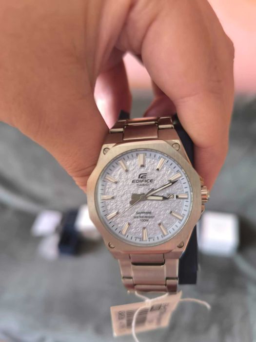 Zegarek Casio Edifice– lodowa tarcza • Szkło Sapphire • 100M