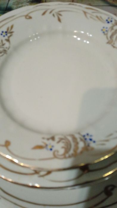 Продам посуд " Незабудка"