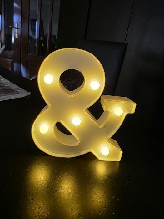 Letras com iluminação