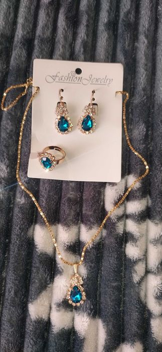 Набори жіночі, біжутерія