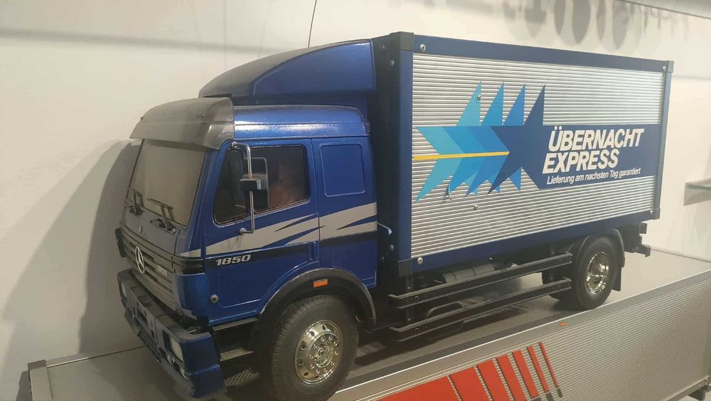 Model rc Mercedes-Benz 1850L Tamiya 56307