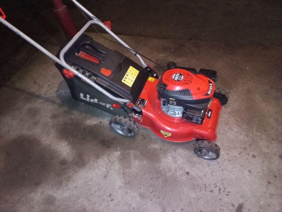 Sprzedam kosiarkę spalinowa