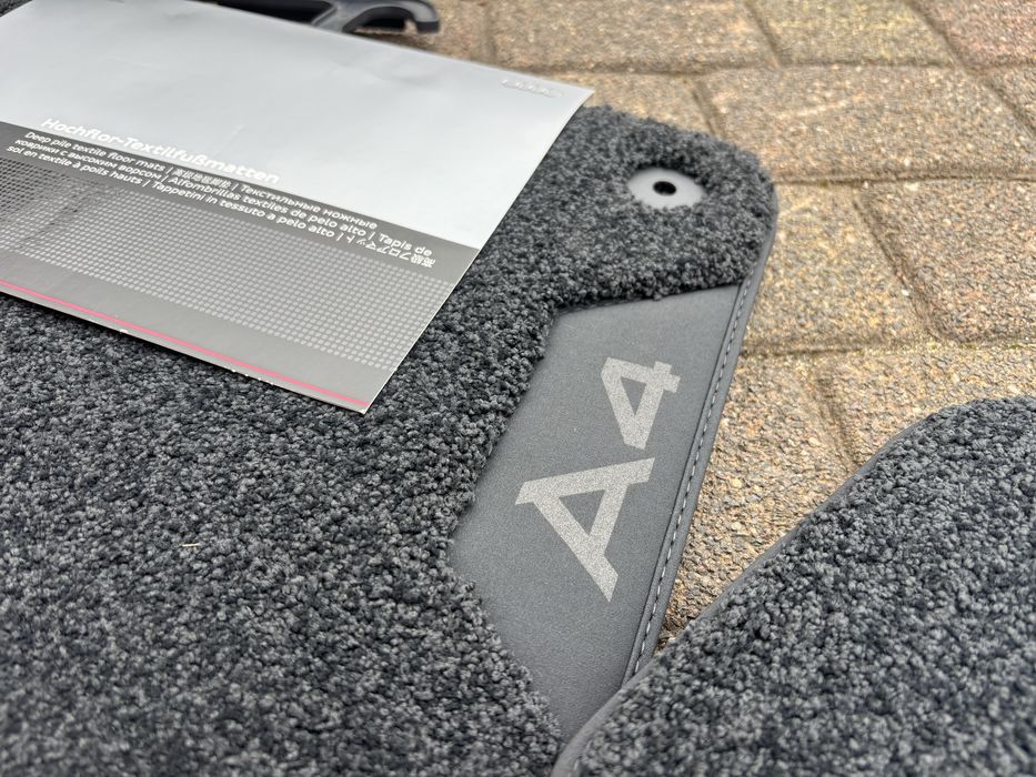 Audi A4 B8 Nowe Oryginalne Dywaniki Welurowe Okazja OEM