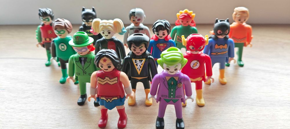 Playmobil bohaterowie - figurki: Superman / Batgirl / Joker / Batman