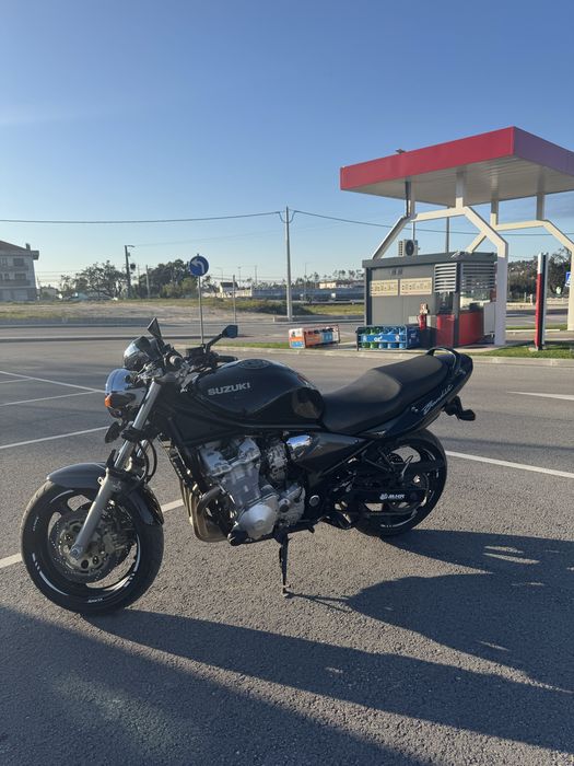 Suzuki bandit 600. 2002