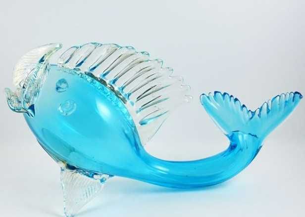 Jarra em forma de peixe em vidro