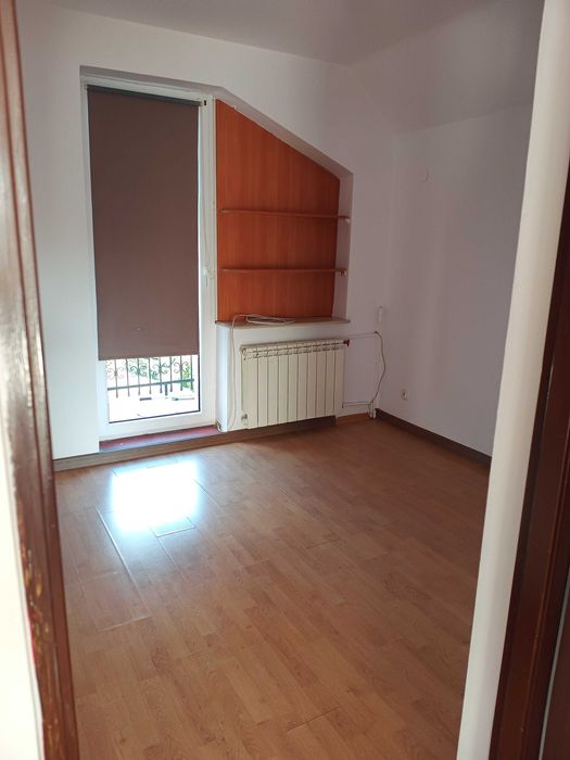 Do wynajęcia 75m2 + parking