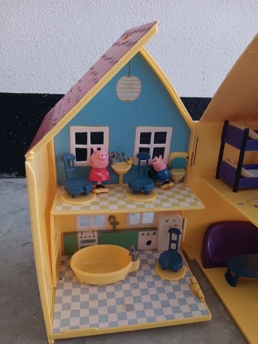 A casinha da Peppa e do Jorge