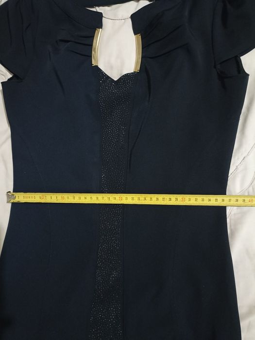 Красивое женское платье