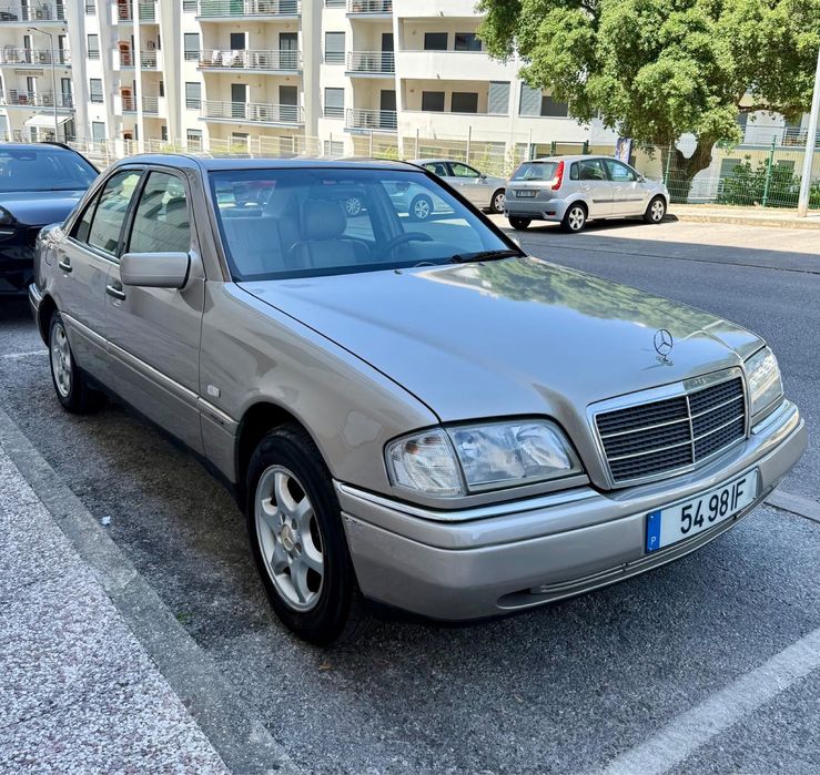 Mercedes-Benz C200 D Elegance