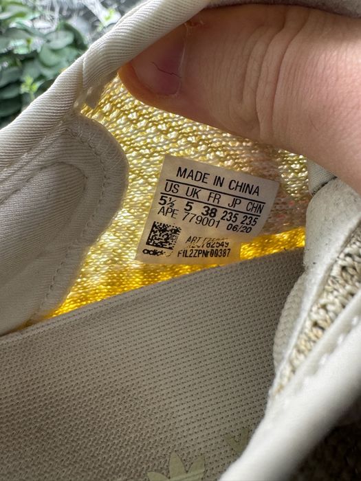 Кросівки Adidas Yeezy Boost 350 38 розмір Е8355