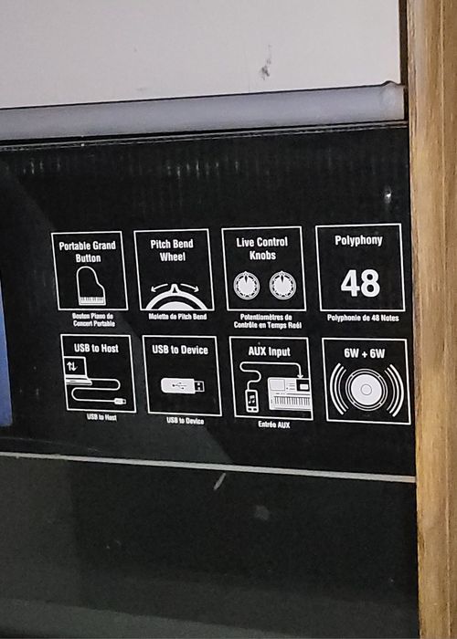 Продам синтезатор YAMAHA PSR E-453