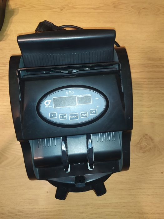 Лічильник банкнот pro 40 neo