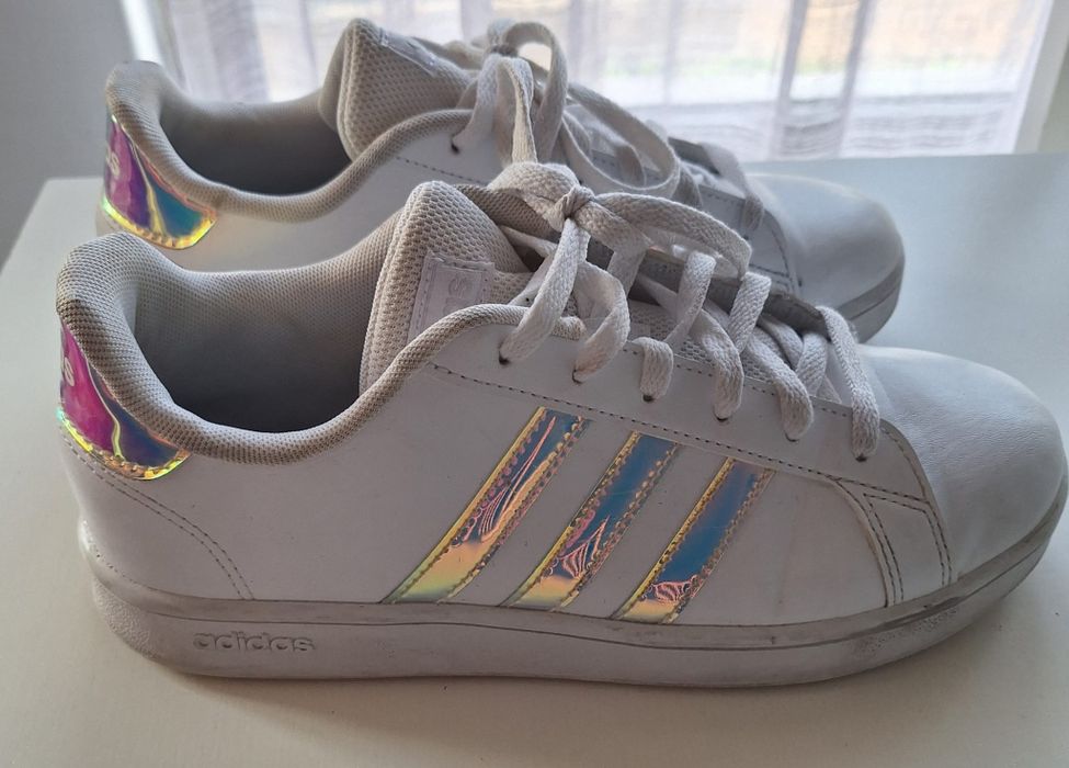 Tenis senhora adidas