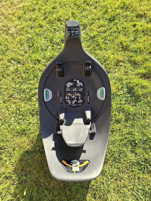 Fotelik Cybex Platinum Sirona T i-size  z bazą obrotową