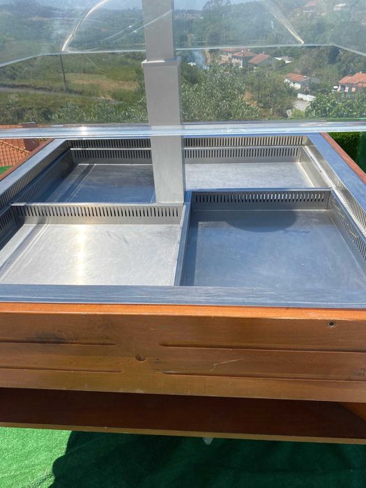 Ilha Buffet refrigerada Scaiola