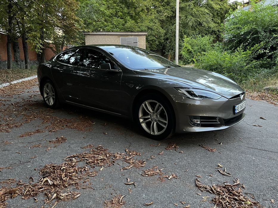 Tesla Model S 75D 2017 rest Europe