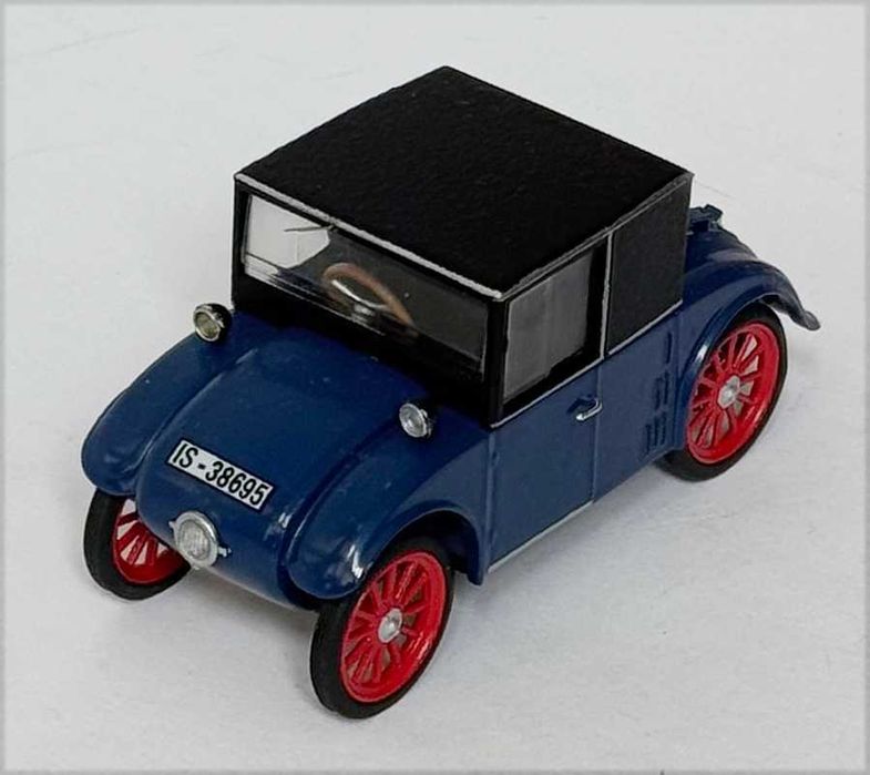 SHUCCO_Ref 02975 Hanomag Kommissbrot. Escala 1/43. Sem caixa, como novo.