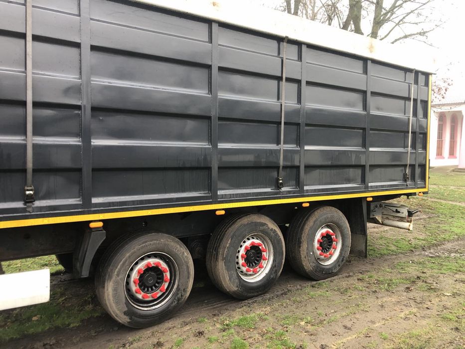 Полупричіп Krone