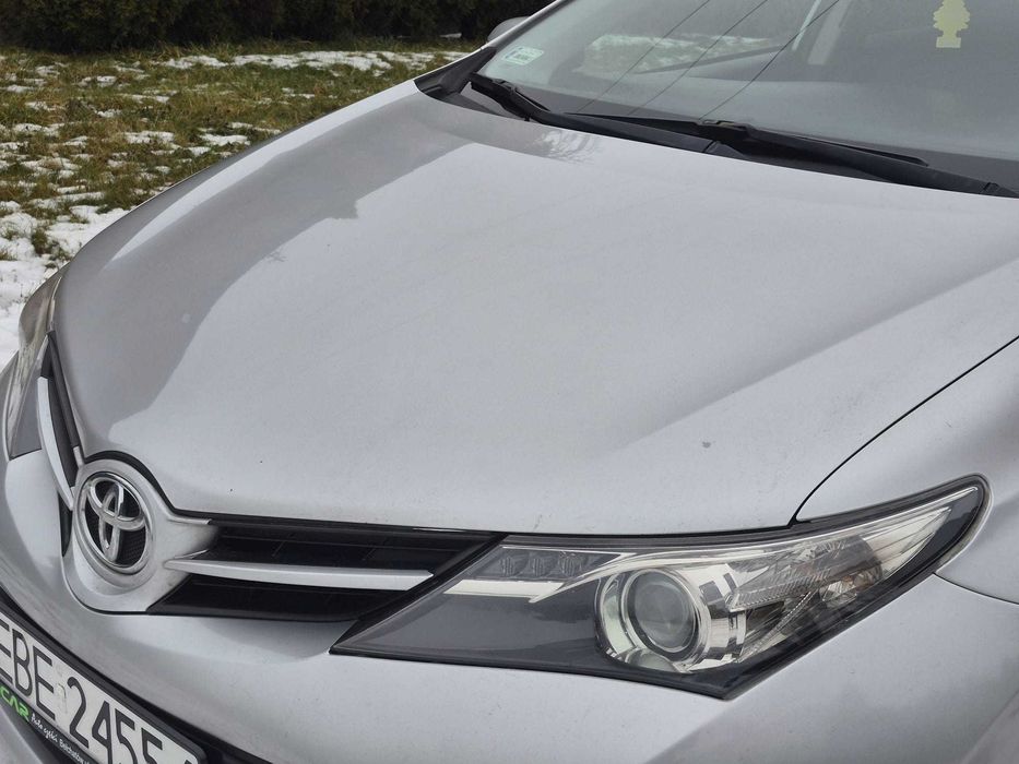 Toyota Auris II D-4D 6 biegów, klimatronik, koła lato-zima, LED,