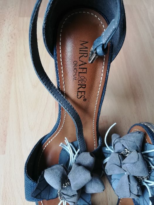 sandałki 36 wysokie szpilki kwiat włoskie