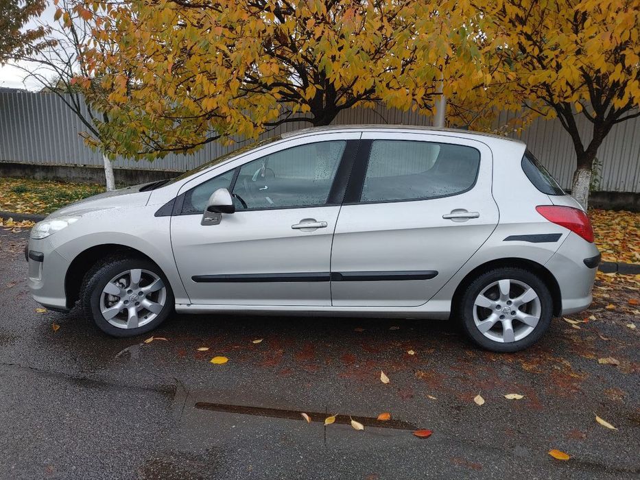 Peugeot (Пежо) 308