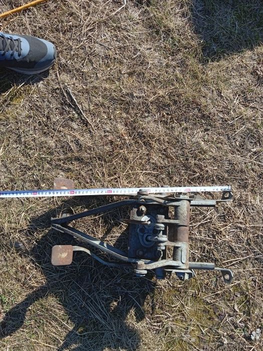 Планка педалей щеплення та гальмо 300гр.