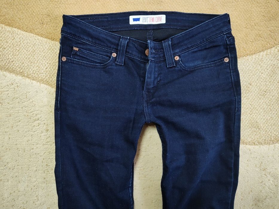 Levi's Demi Curve W27 L32 Granatowe Biodrówki Wąskie nogawki